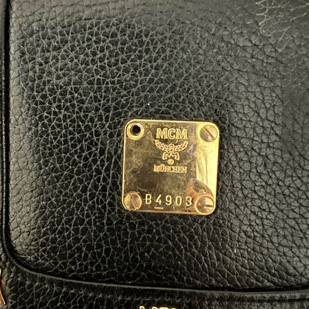 Authentic Medium/small backpack - Picture 10 of 12